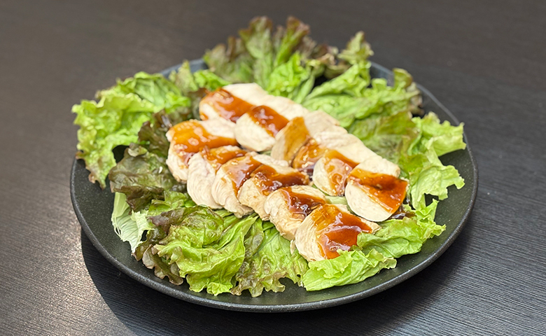 さっぱり蒸し鶏の油淋ソース和え