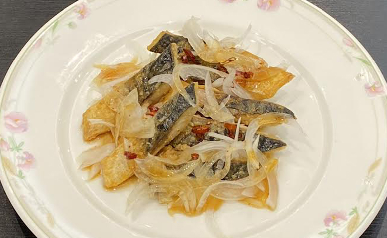 新玉葱と鯖の南蛮漬け