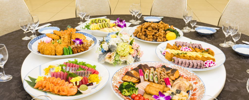 – 高知の伝統- 多彩な味を一皿に。皿鉢料理